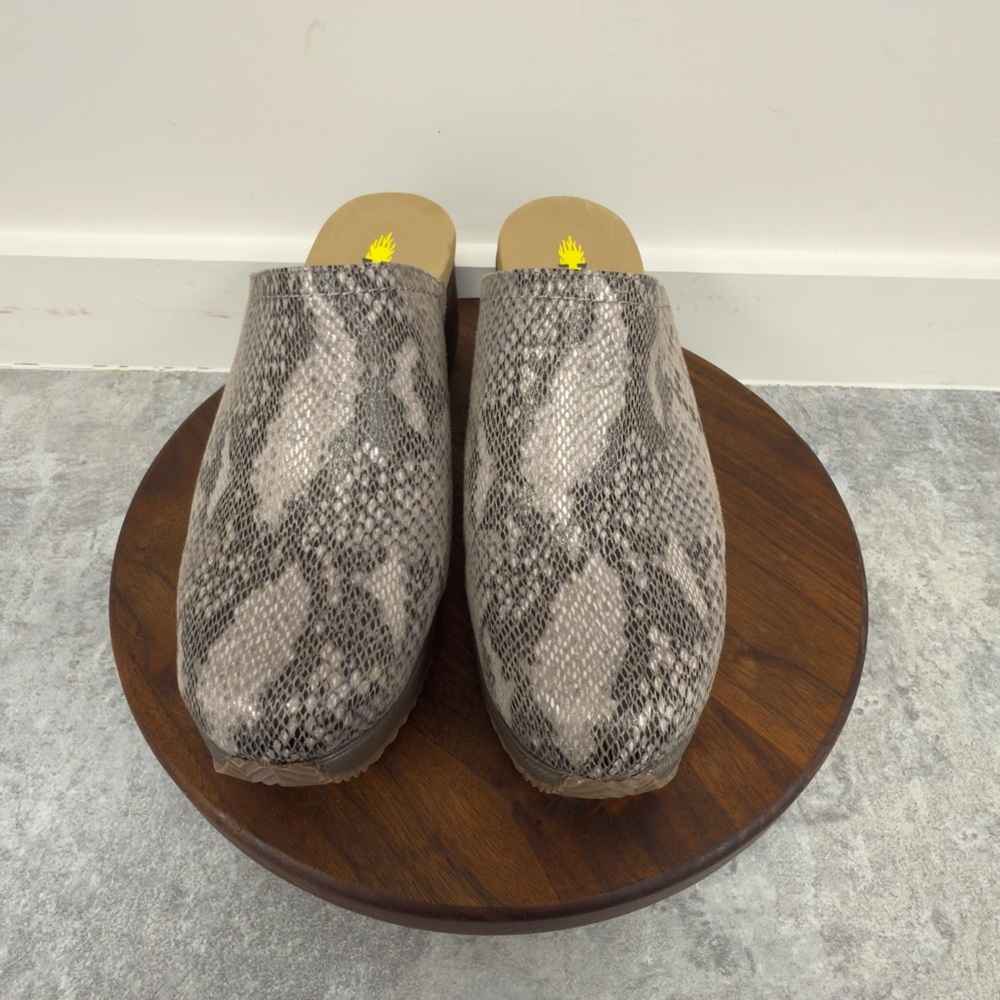 Snake Print Clogs by Volatile‎